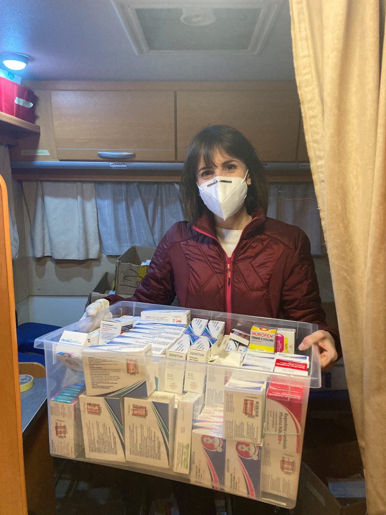 unità-mobile-banco-farmaceutico4